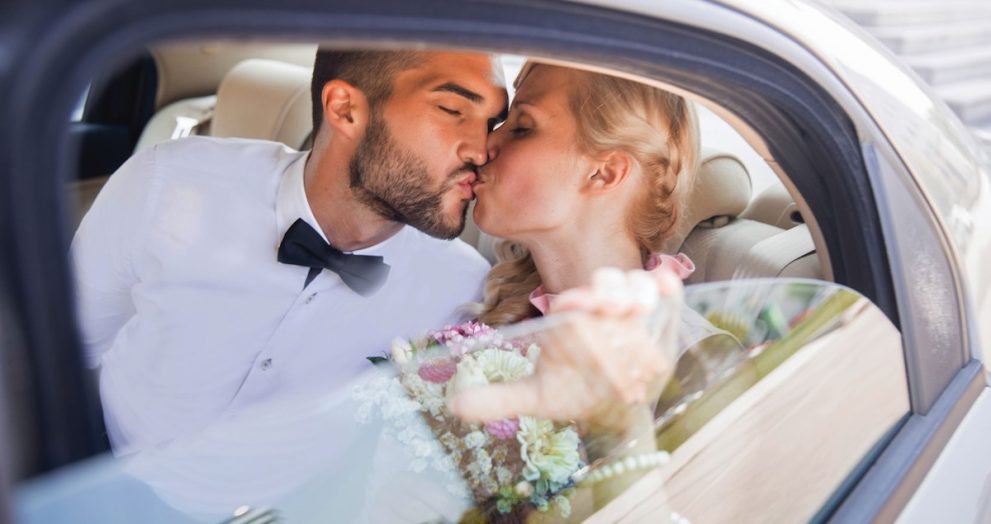 How to save money on your wedding